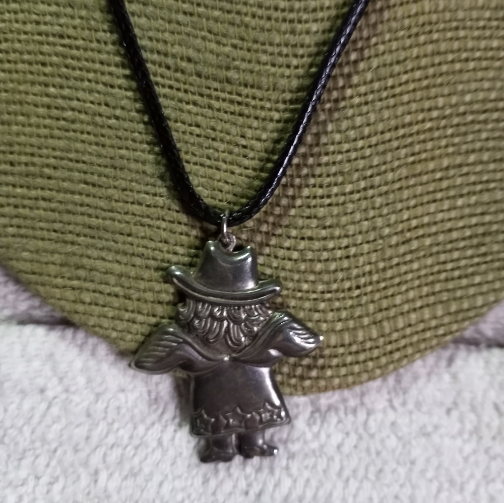 Silvertone leprechaun on black cord necklace